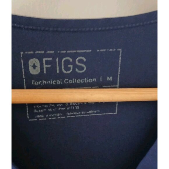 Figs Casma Three Pocket Scrub Top - Picture 4 of 8